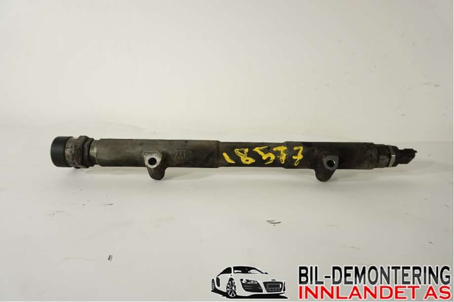 Dyseskinne (fuelrail) til Volvo V70 2007-2013 (Type III, Fase 1)  (VOLVO|31259011|0445215023)