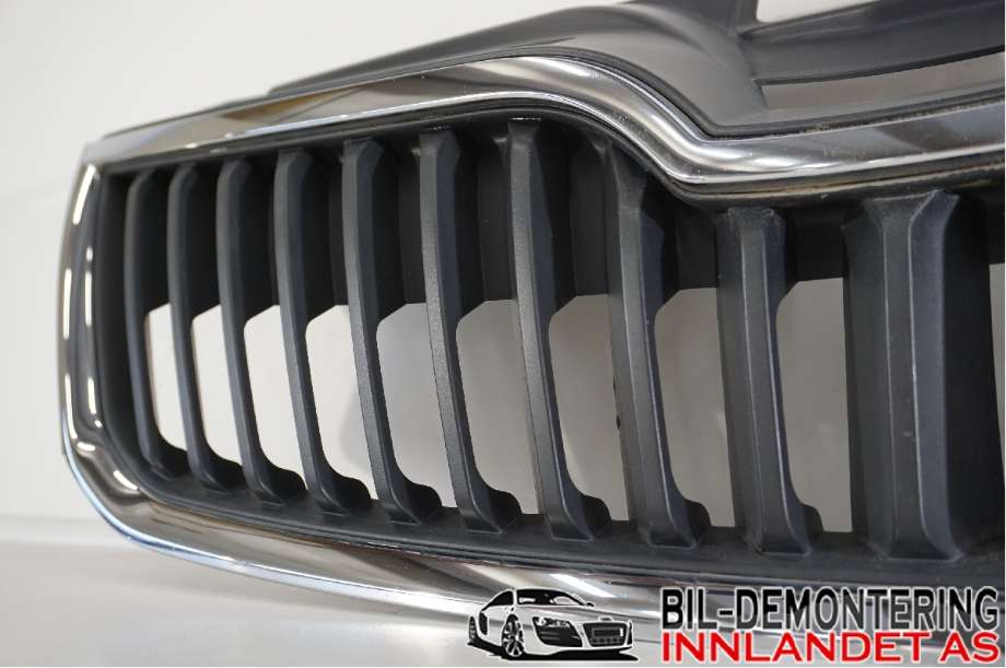 Grill til Škoda Rapid 2012-2019  (SKODA|5JA 853 668|5JA 853 607|)