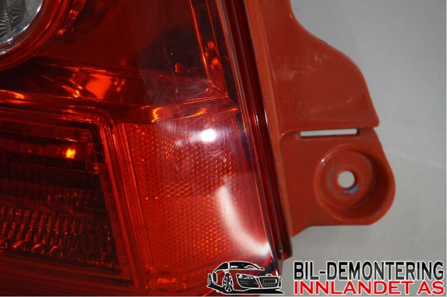 Baklykt venstre til Nissan Pixo 2009-2013 (265554A00G|)