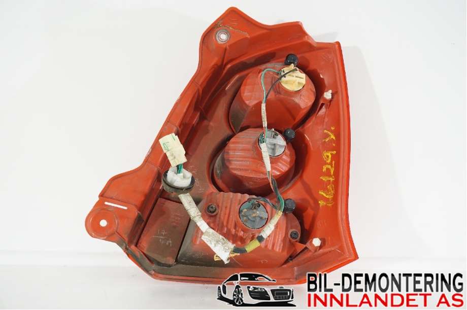 Baklykt venstre til Nissan Pixo 2009-2013 (265554A00G|)