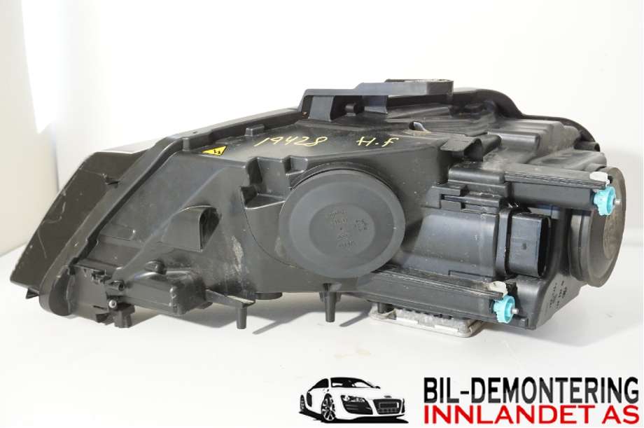 Frontlykt høyre halogen til Audi A3 2009-2012 (Type II, Fase 2)  (AUDI|8P0 941 030 BM||8K0 941 597 C)