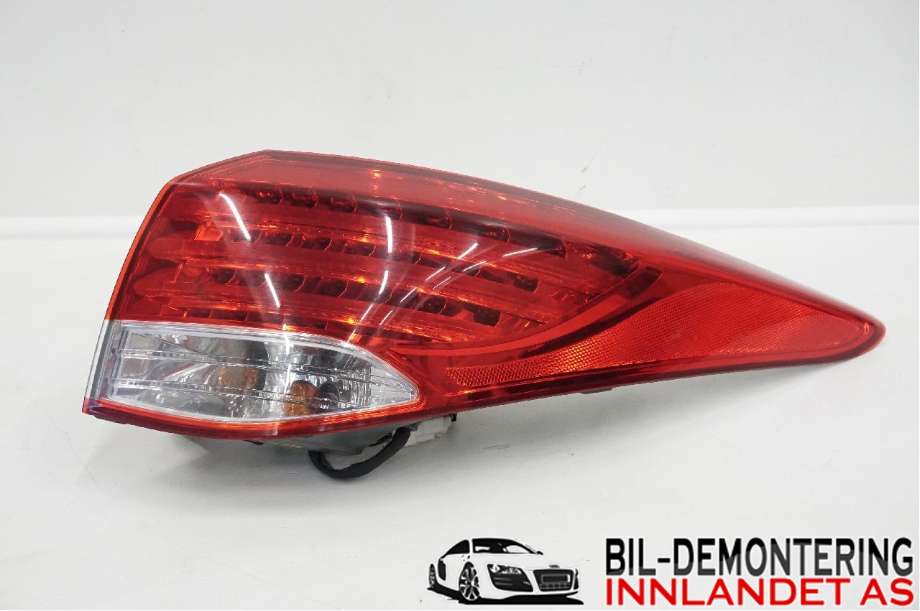 Baklykt høyre til Hyundai i40, 2012-2017  (HYUNDAI|924023Z000)