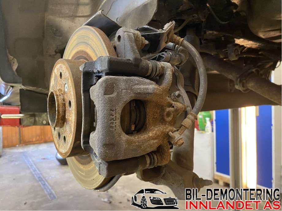 Bremsecaliper venstre bak til Nissan Qashqai, 2014-2021 (Type II)  (NISSAN|440114EA0A)