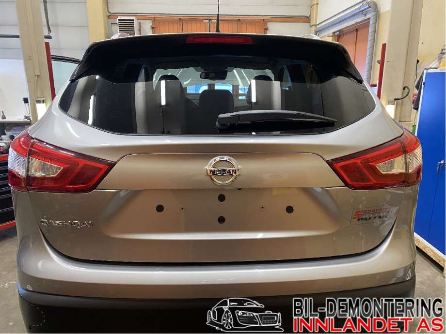 Bakluke combi til Nissan Qashqai, 2014-2021 (Type II)  (NISSAN|K01004EAAC)