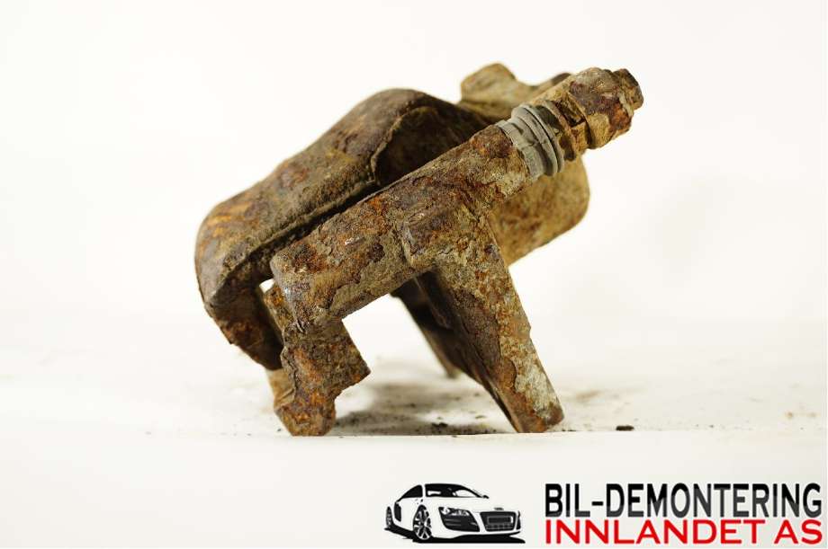 Bremsecaliper høyre foran til Audi A3 2012-2016 (Type III, Fase 1)  (AUDI|8V0 615 124 A|)