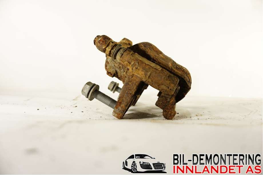 Bremsecaliper venstre foran til Audi A3 2012-2016 (Type III, Fase 1)  (AUDI|8V0 615 123 A|)