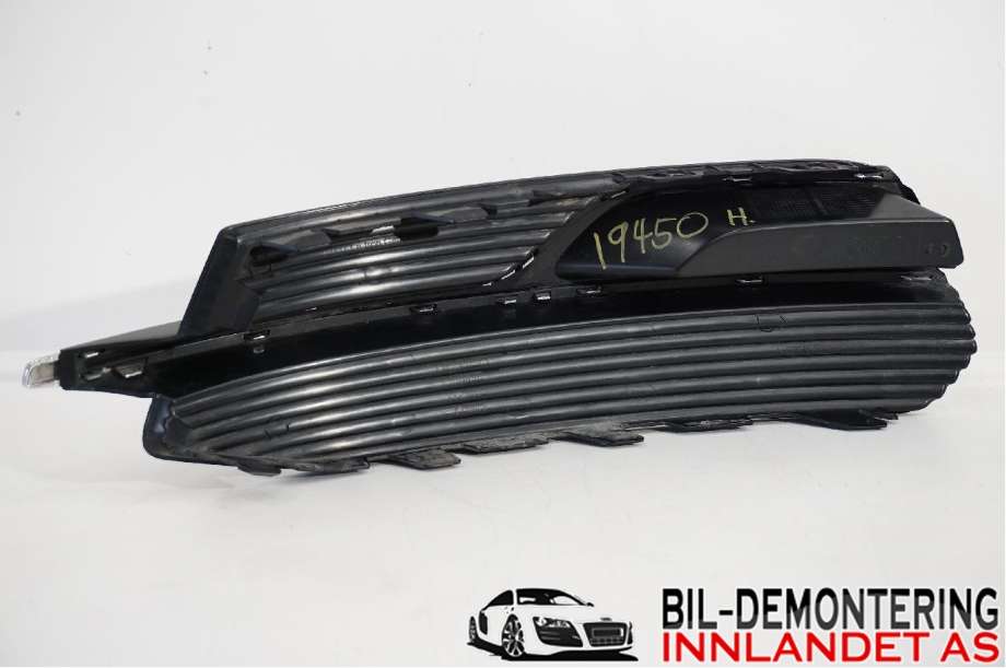 Grill høyre til Audi A3 2012-2016 (Type III, Fase 1) (AUDI|8V4 807 682 A|)