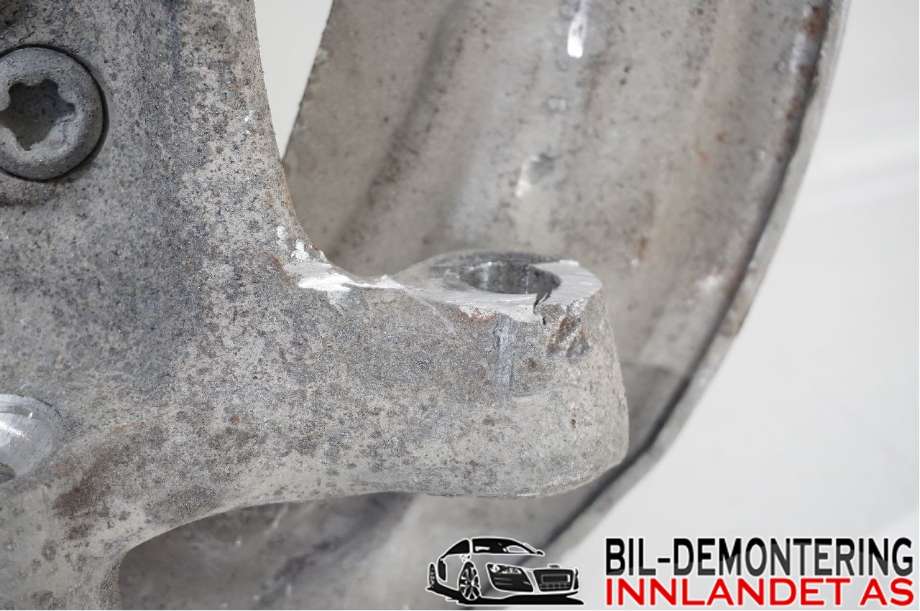 Hjulspindel venstre foran til BMW 5-Serie 2017-->> (G30/G31) (G30/G31) (530E HYBRID G30|31 20 6 884 383|)