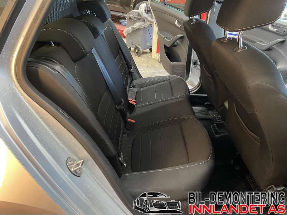Sikkerhetsbelte bak høyre til Škoda Fabia, 2014-2021 (Type III)  (SKODA|6V0 857 448)