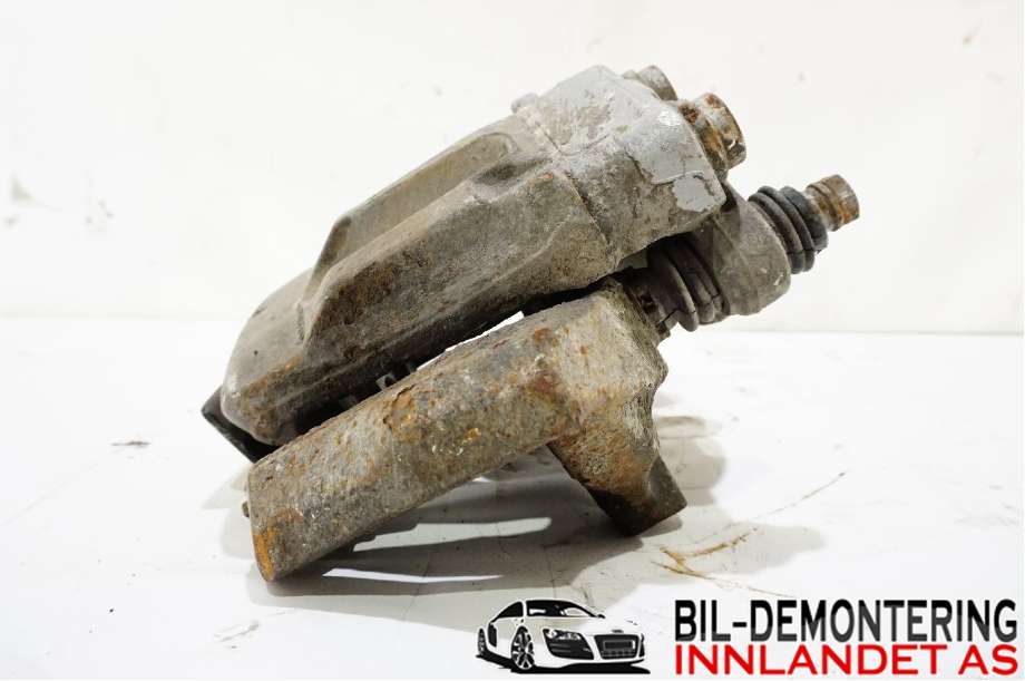 Bremsecaliper venstre foran til Mercedes E-Klasse 2009-2013 (Fase 1) (W212) (W212) (MERCEDES|A 204 421 35 81|)