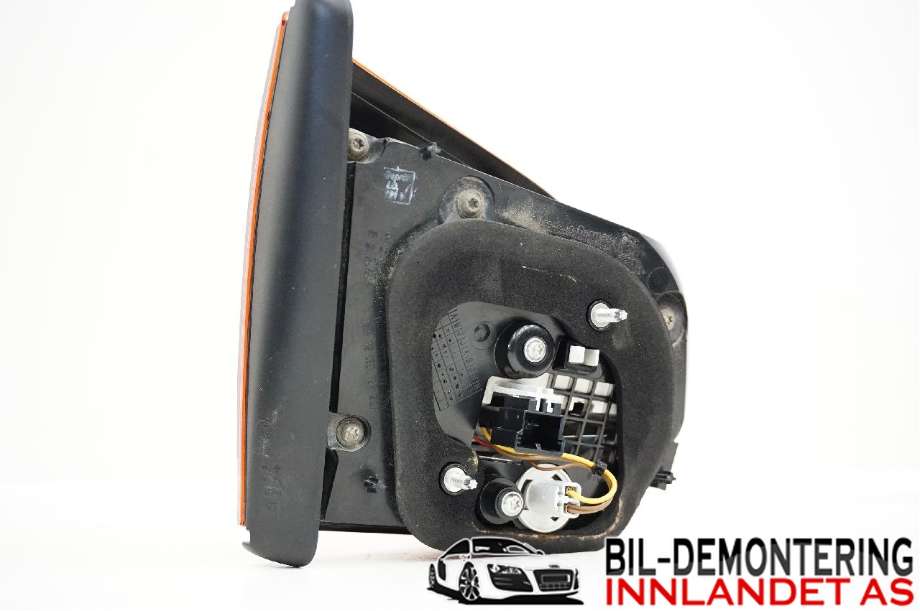 Baklykt høyre indre til VW Golf VI 2008-2012  (VOLKSWAGEN|5K0 945 094 AF|)