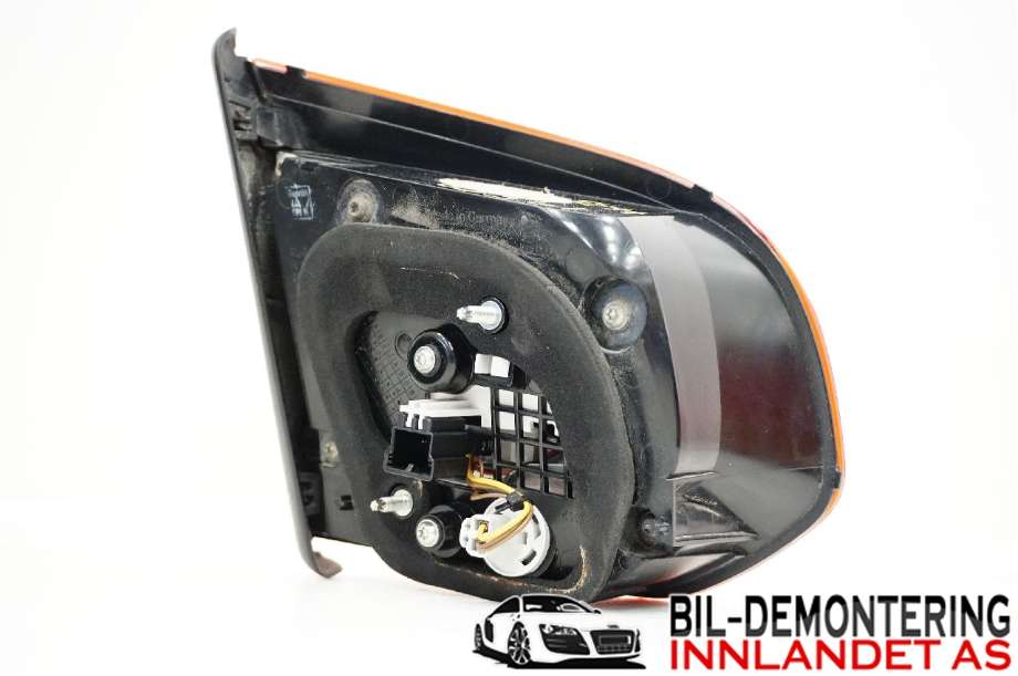 Baklykt høyre indre til VW Golf VI 2008-2012  (VOLKSWAGEN|5K0 945 094 AF|)