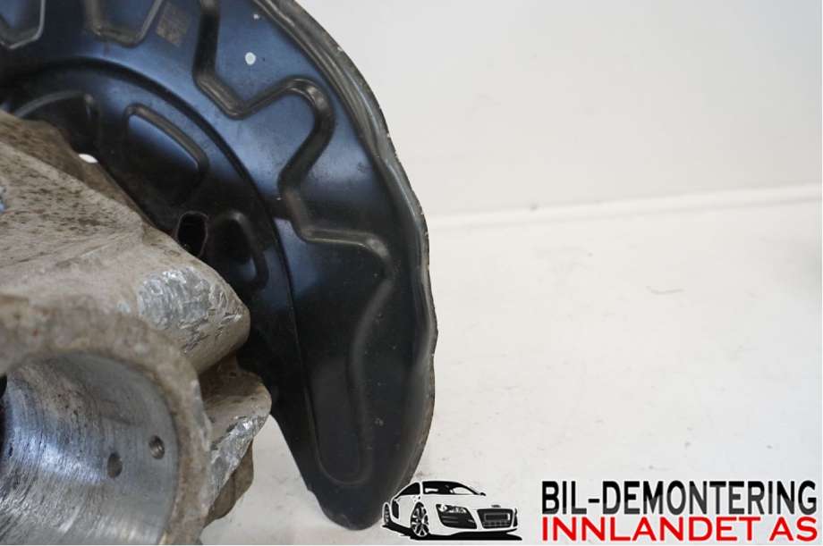 Hjulspindel venstre foran til VW Passat 2015-2019 (Fase 1) (B8) (B8) (VOLKSWAGEN|5Q0 407 253 A|)