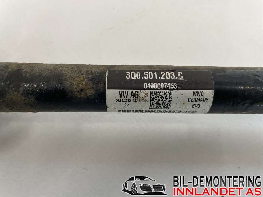 Drivaksel venstre bak til VW Passat 2015-2019 (Fase 1) (B8) (B8) (VOLKSWAGEN|3Q0 501 203 C|)