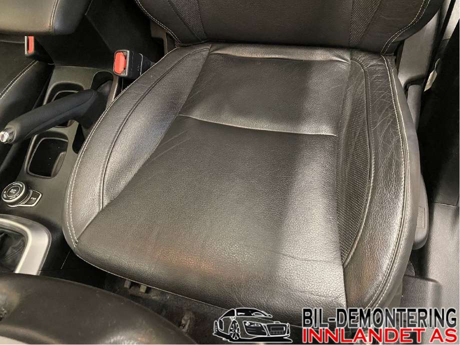Sete foran venstre til Suzuki SX4 S-CROSS 2013-->> (Type II)  (SUZUKI|)