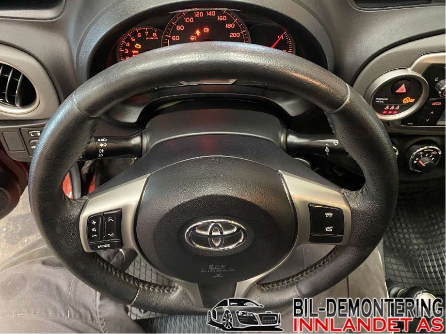 Ratt til Toyota Yaris 2012-2014 (Type III, Fase 1)  (TOYOTA|451020D300C1|)