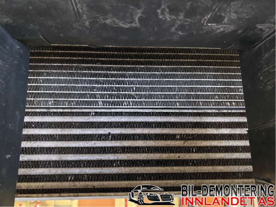 Intercooler til BMW 3-Serie 2005-2011 (E90/E91/E92/E93) (E90/E91/E92/E93) (BMW|17 51 7 524 916|)