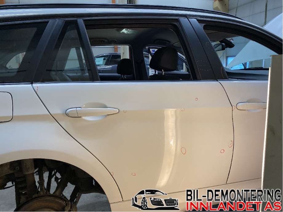 Dør høyre bak til BMW 3-Serie, 2005-2011 (E90/E91/E92/E93) (E90/E91/E92/E93) (BMW|41 00 7 203 676)