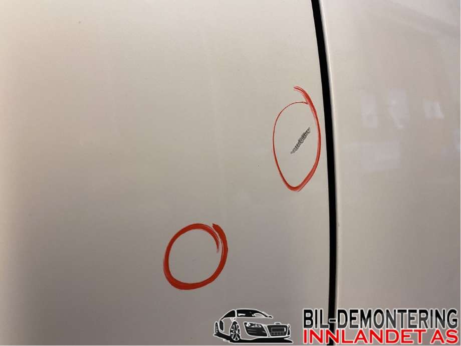 Dør høyre bak til BMW 3-Serie 2005-2011 (E90/E91/E92/E93) (E90/E91/E92/E93) (BMW|41 00 7 203 676|)