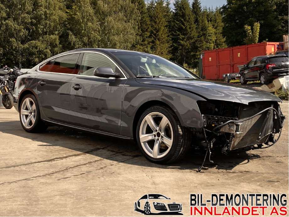 Diverse deler til Audi A5, 2007-2016 (Type I) (AUDI|8K0 201 799 G)