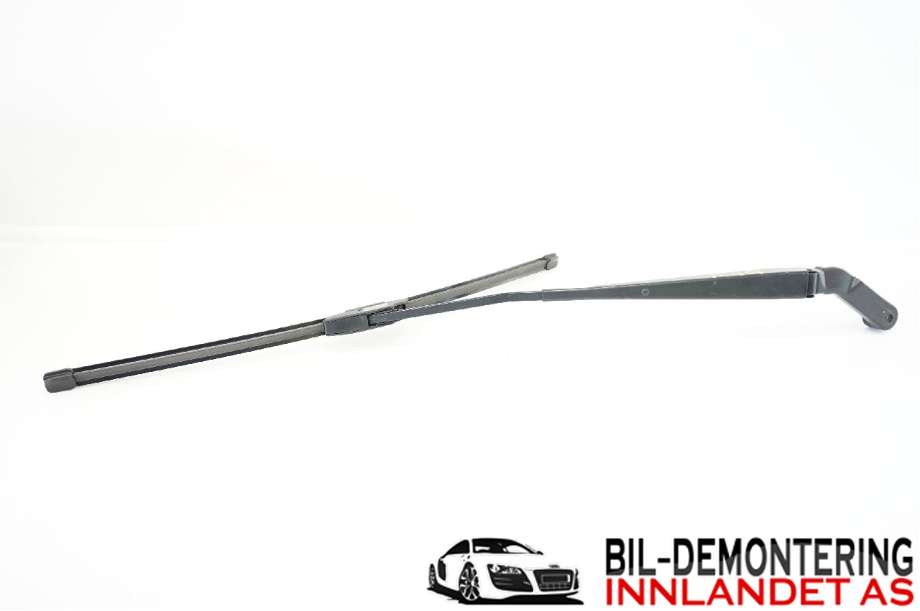 Viskerarmer frontrute til Mitsubishi Pajero, 2016-2019 (Type IV, Fase 2)  (MITSUBISHI|8250A199)