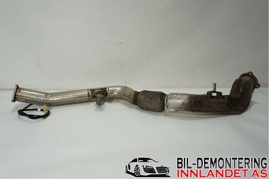 Eksos fremre til Audi A4 2015-2019 (Type V, Fase 1) (B9) (B9) (AUDI|8W0 253 300 F|8W0 253 300 BC|8W0253300F)