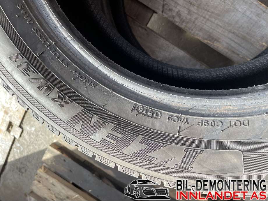 Dekk til SsangYong Korando 2011-2013 (Type III)  (SSANGYONG||195/65R15|ICE MAXXIS)