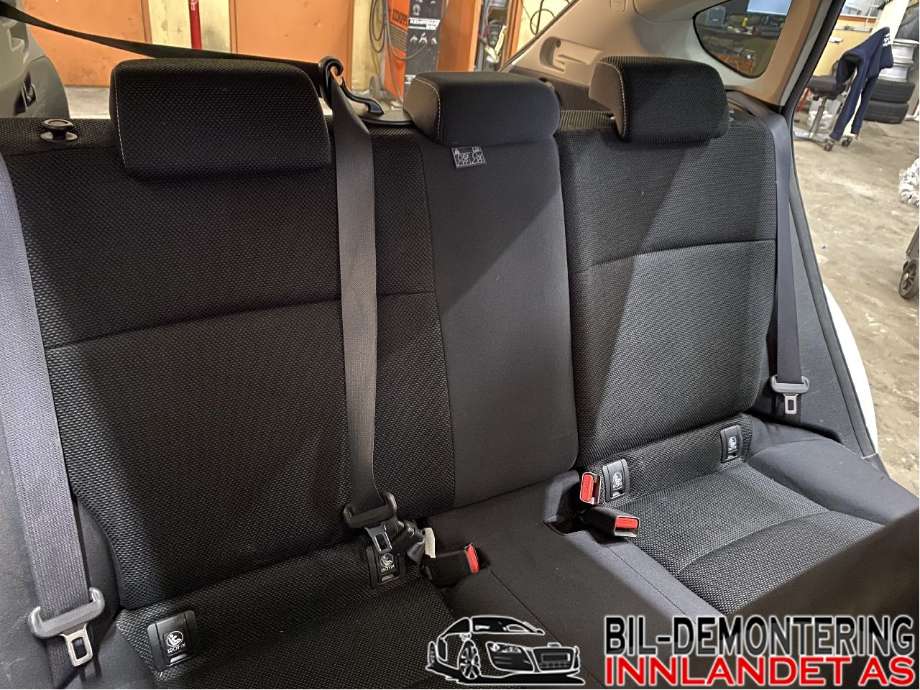 Sikkerhetsbelte bak høyre til Subaru XV, 2012-2017 (Type I)  (SUBARU|64660FJ100VI)