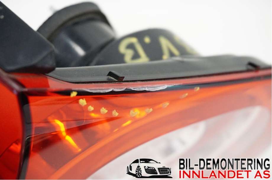 Baklykt venstre indre til VW Tiguan 2007-2011 (Type I, Fase 1)  (VOLKSWAGEN|5N0 945 093 B|5N0 945 107 B)