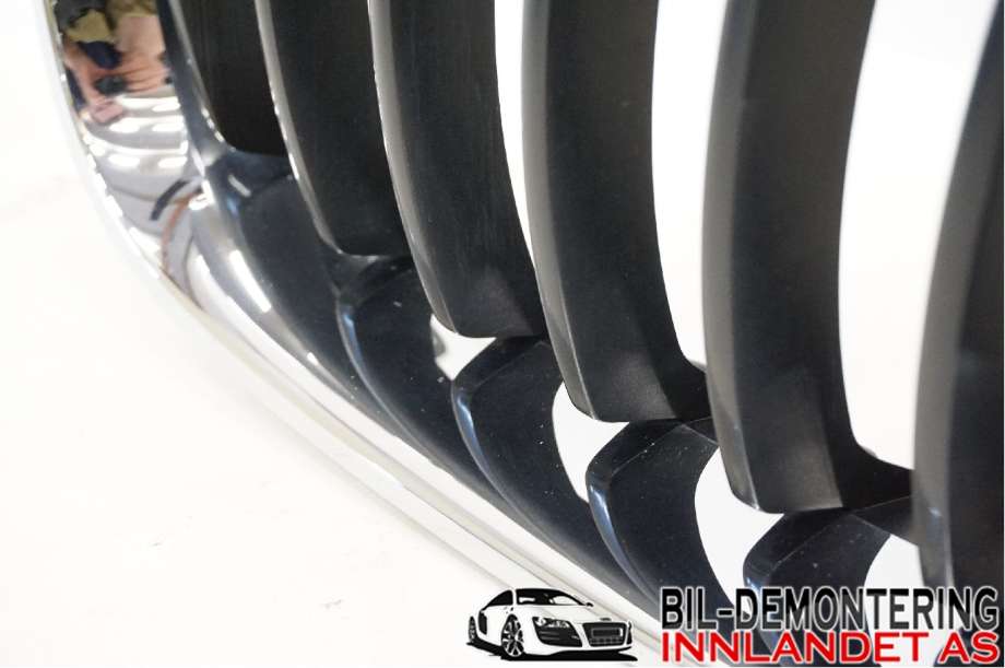 Grill venstre til BMW 3-Serie 2012-2018 (F30/F31/F34) (F30/F31/F34) (BMW|51 13 4 A15 CF5|51 13 5 A3D 035|7 294 807)