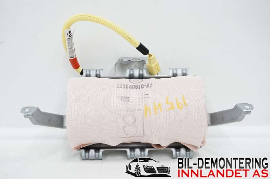 Airbag passasjer til Toyota Yaris 2012-2014 (Type III, Fase 1) (TOYOTA|739600D110||307540610-AA)
