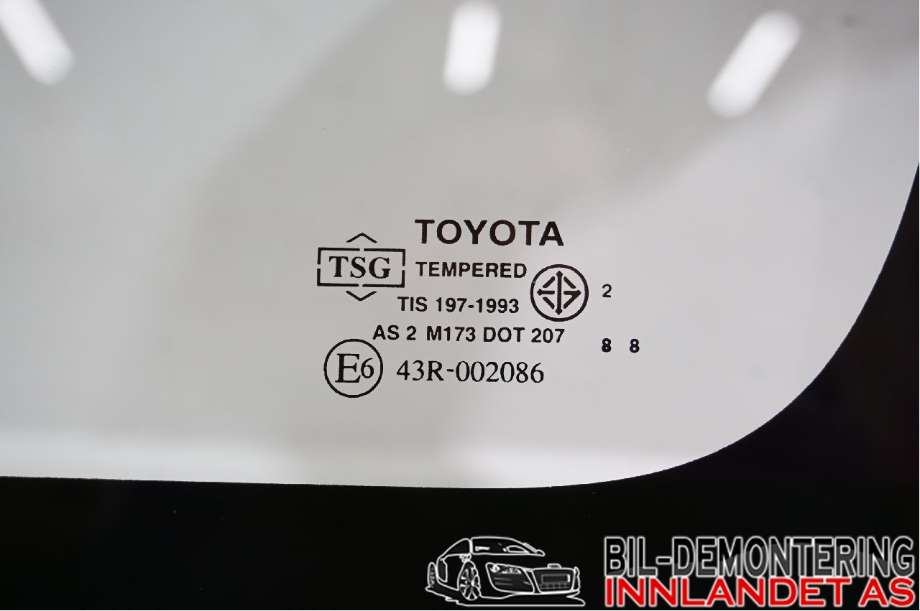 Diverse deler til Toyota Hilux 2006-2011 (627110K010||43R-002086)