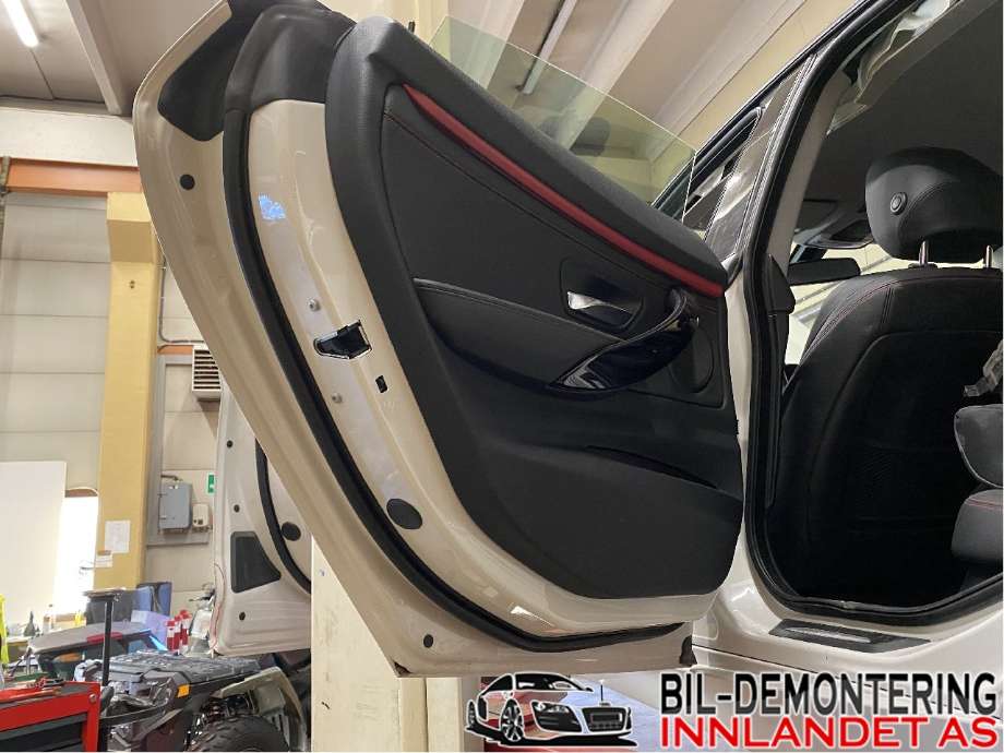 Dør venstre bak til BMW 3-Serie 2012-2018 (F30/F31/F34) (F30/F31/F34) (BMW|41 00 7 347 713|41 00 9 631 845|)