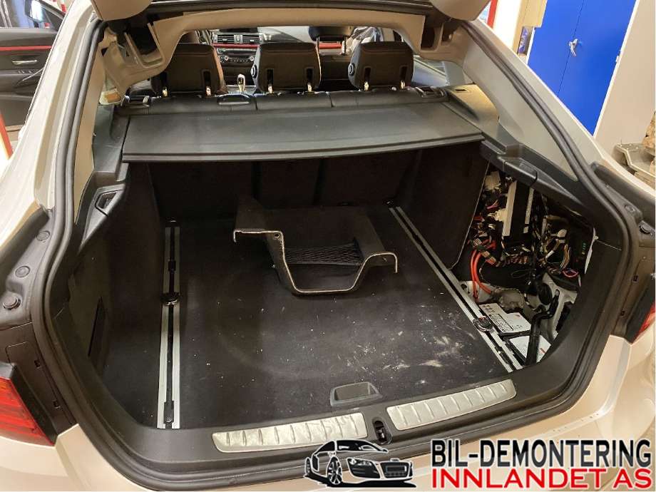 Diverse deler til BMW 3-Serie, 2012-2018 (F30/F31/F34) (F30/F31/F34) (BMW|51 24 7 269 516)
