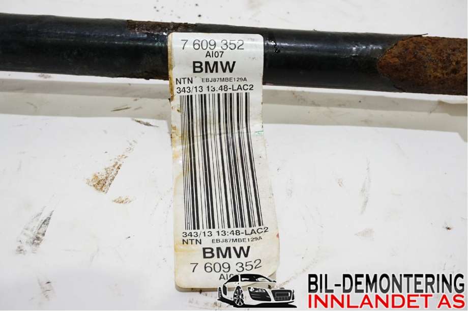 Drivaksel høyre bak til BMW 3-Serie 2012-2018 (F30/F31/F34) (F30/F31/F34) (BMW|33 20 7 609 352|)