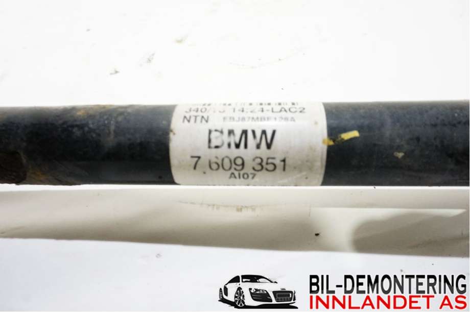 Drivaksel venstre bak til BMW 3-Serie 2012-2018 (F30/F31/F34) (F30/F31/F34) (BMW|33 20 7 609 351|)