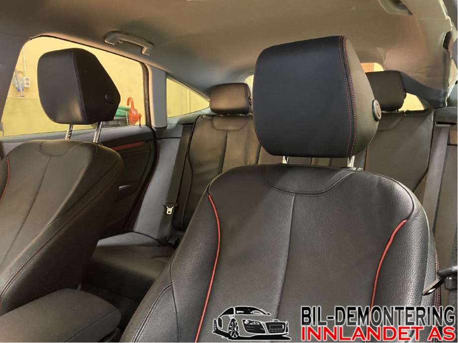 Sete foran venstre til BMW 3-Serie 2012-2018 (F30/F31/F34) (F30/F31/F34) (BMW|52 10 7 243 525|52 10 7 295 143|)