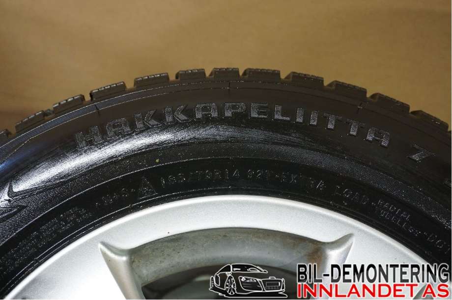 Dekk til Peugeot 406 1996-1999 (Fase 1)  (PEUGEOT|)