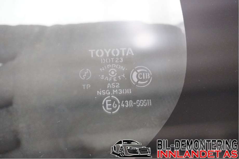 Diverse deler til Toyota Land Cruiser 100 1998-2007  (TOYOTA|6272060900||43R-00011)
