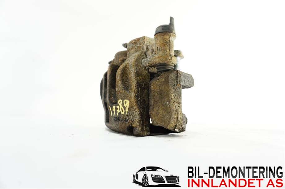 Bremsecaliper venstre foran til Mercedes Vito 2014-->> (W447) (W447) (MERCEDES|A 447 420 00 83|A 447 420 84 00|)