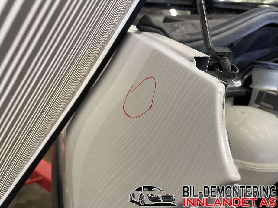 Skjerm høyre foran til Citroën C3 2016-->> (Type III) (CITROEN|98 128 689 80|)