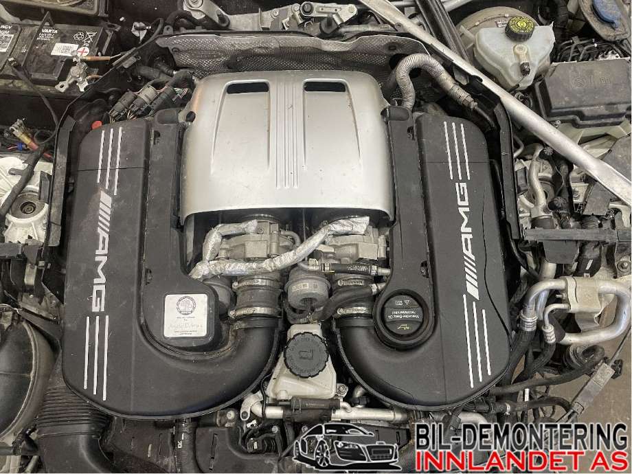 Motor bensin til Mercedes C-Klasse 2014-2018 (Fase 1) (W205) (W205) (MERCEDES|A 177 010 32 01|M177.980|A 177 010 64 10 80)