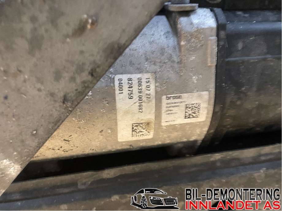 Tannstang elektrisk til Mercedes C-Klasse 2014-2018 (Fase 1) (W205) (W205) (MERCEDES|A 205 460 52 01|A 205 460 80 01|)
