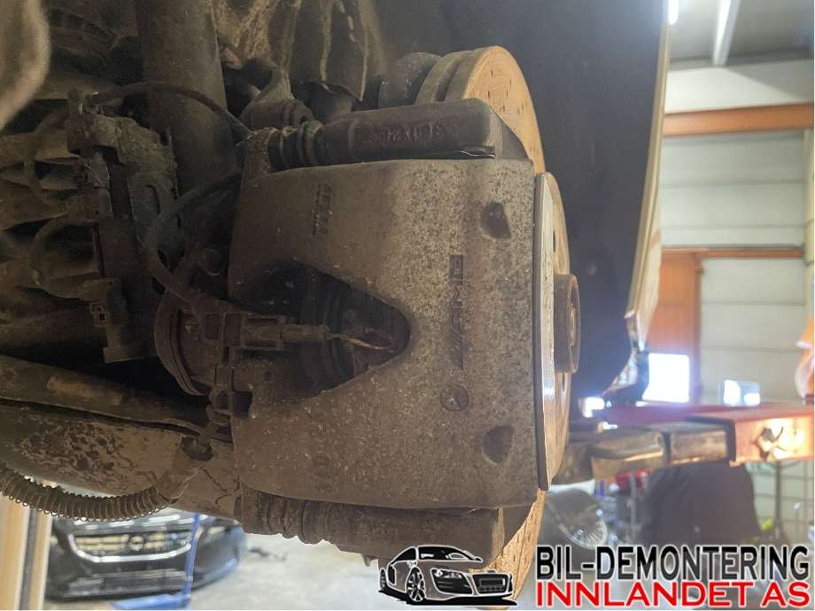 Bremsecaliper høyre bak til Mercedes C-Klasse 2014-2018 (Fase 1) (W205) (W205) (MERCEDES|A 231 423 02 81|)