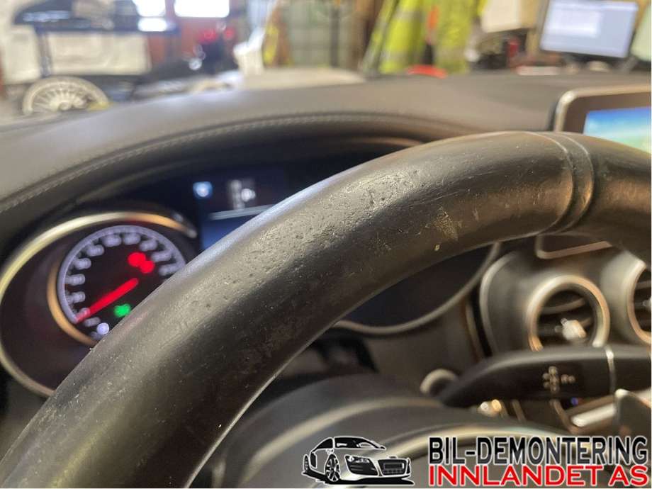 Ratt til Mercedes C-Klasse 2014-2018 (Fase 1) (W205) (W205) (MERCEDES|A 205 460 26 03|)