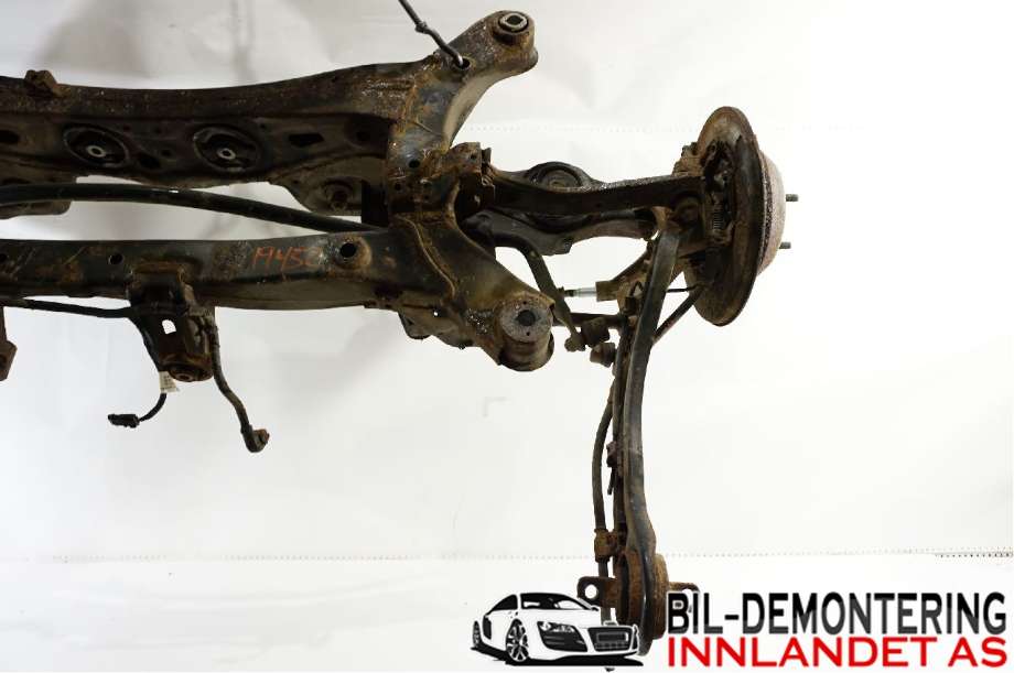 Bakaksel til Hyundai Santa Fe 2012-2020 (Type III)  (HYUNDAI|55405 2W150|)