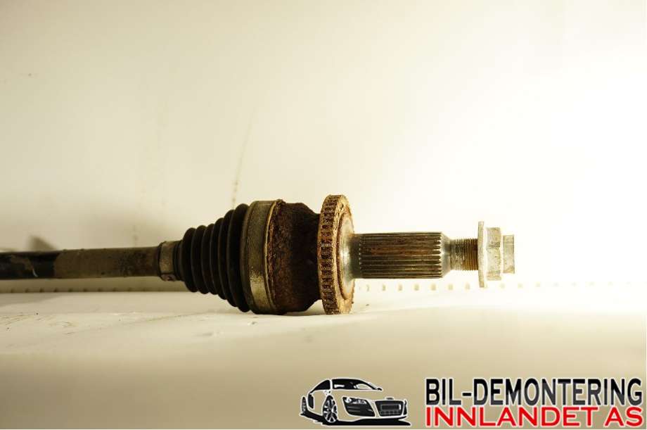 Drivaksel venstre bak til Hyundai Santa Fe 2012-2020 (Type III)  (HYUNDAI|49600 2W050|)