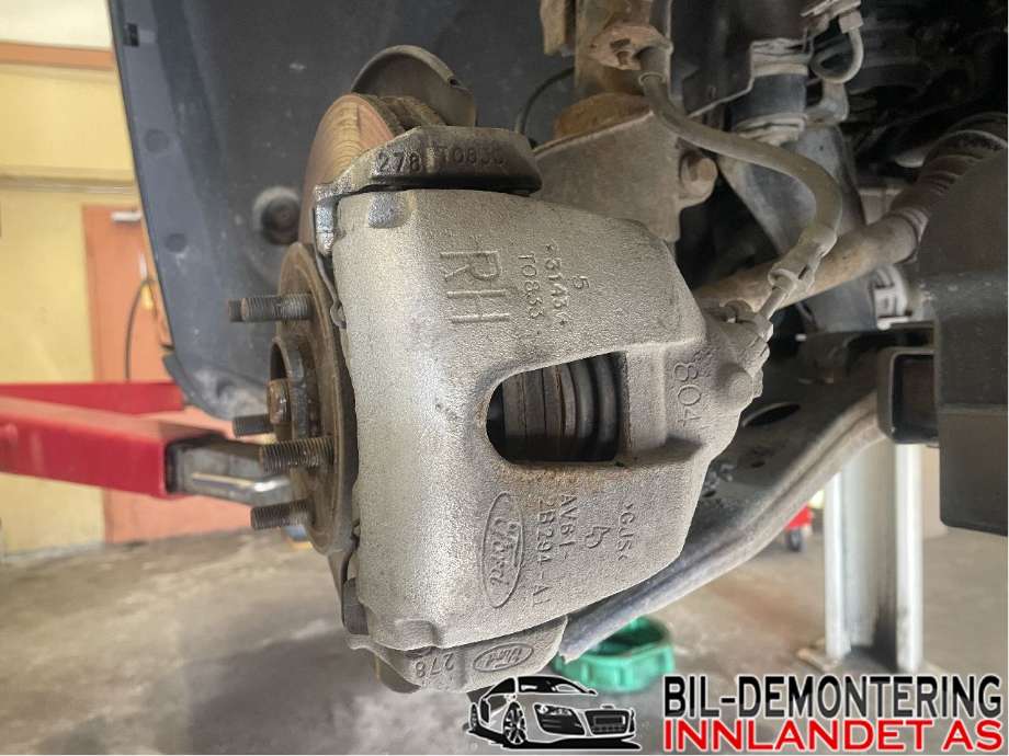 Bremsecaliper høyre foran til Ford Focus 2011-2014 (Type III, Fase 1)  (FORD|AV61-2B294-AA|)