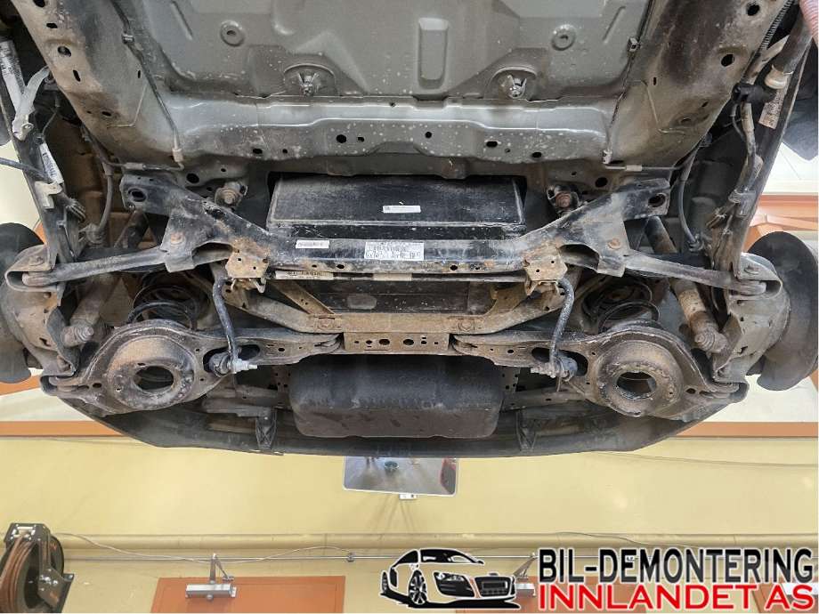 Bakaksel til Ford Focus, 2011-2014 (Type III, Fase 1)  (FORD|DV61-5K067-AD)