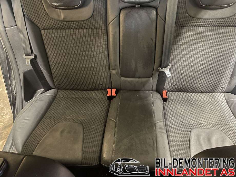 Sete bak til Ford Focus 2011-2014 (Type III, Fase 1)  (FORD|BM51-A6361-CB|)